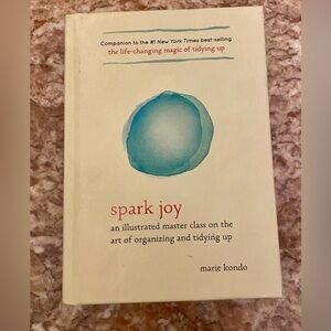 SPARK JOY BOOK - the life changing magic of tidying up; NEW.